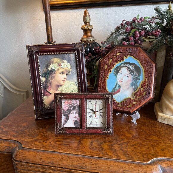 3 Vintage Victorian Frames - Picture 8 of 13